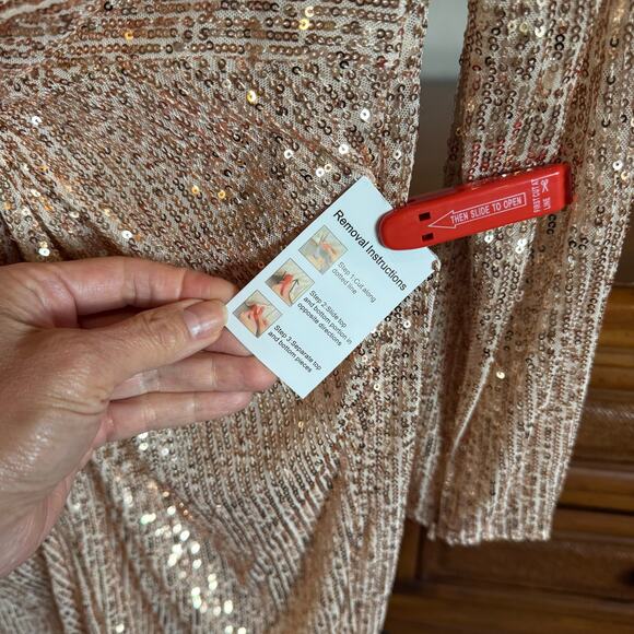 Mac Duggal Ieena Sequin Knotted Midi Dress Rose Gold Size 8 NWT - Picture 3 of 11